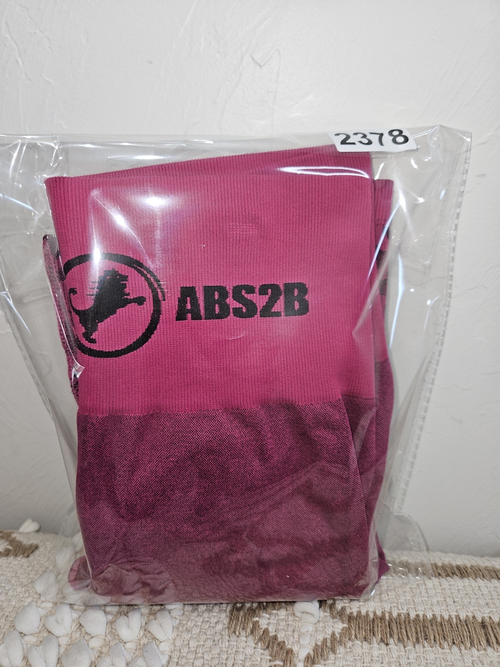 ABS2B Wild Seamless Magenta Scrunch Leggings Small Leopard Cheetah Print Gym - Picture 11 of 11